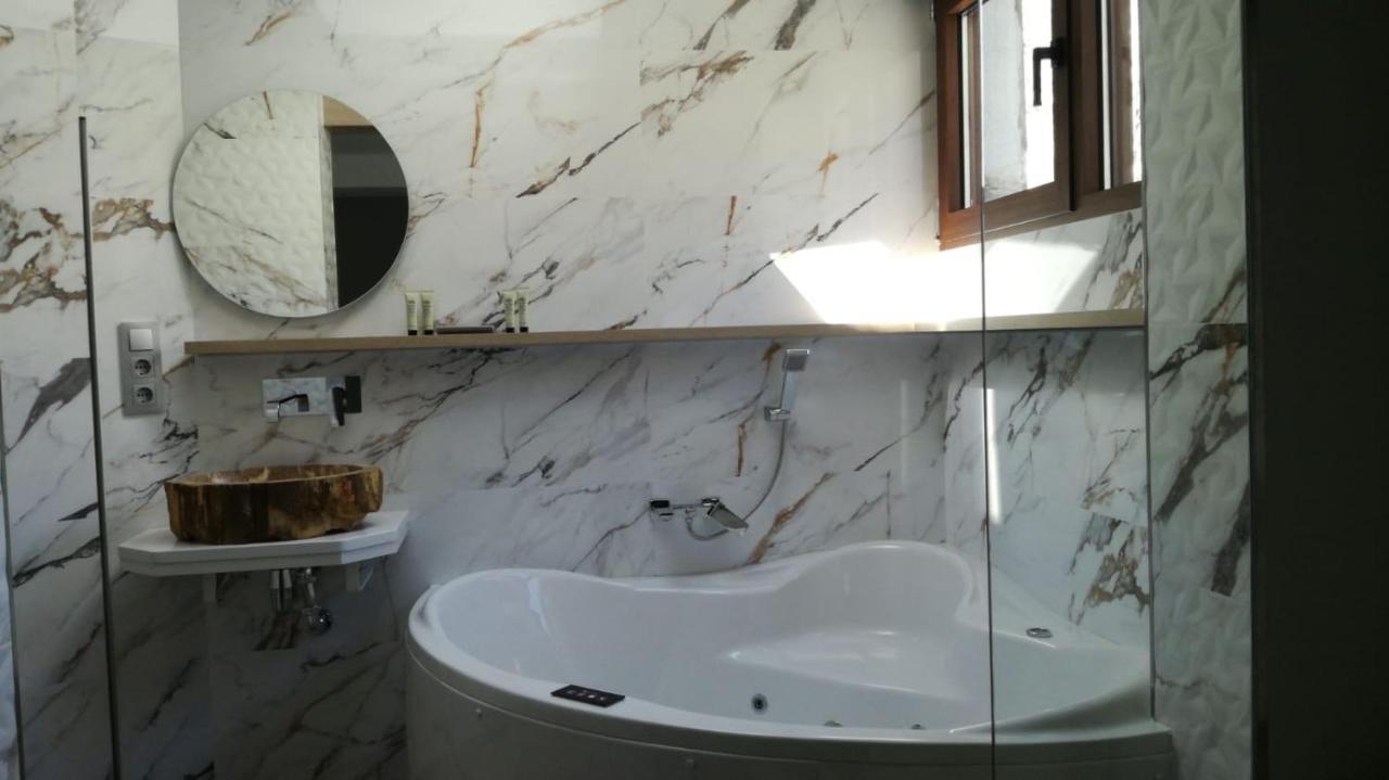 Apartamentos Los Robles Alcala del Jucar Exteriér fotografie