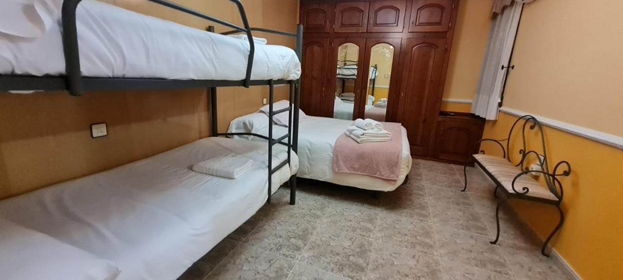 Apartamentos Los Robles Alcala del Jucar Exteriér fotografie