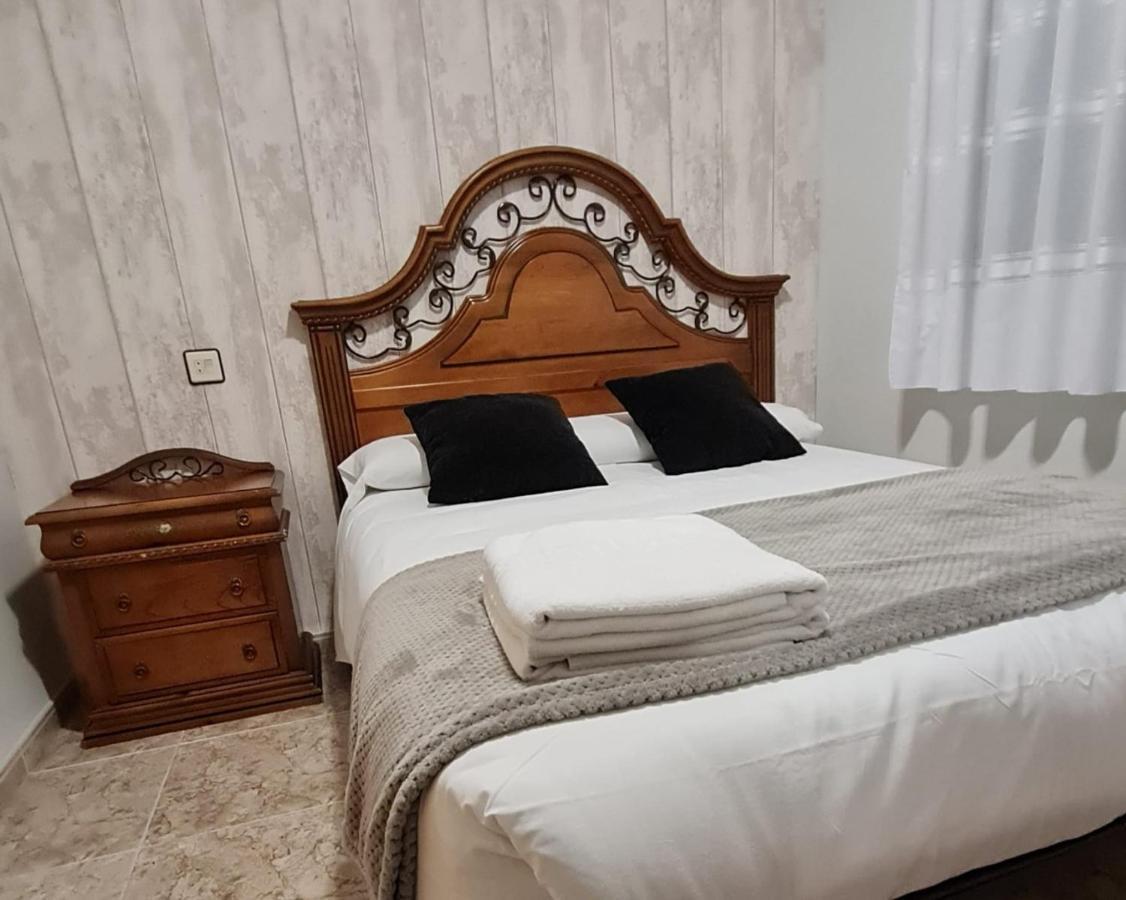 Apartamentos Los Robles Alcala del Jucar Exteriér fotografie
